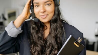 corporate helpdesk phone numbers